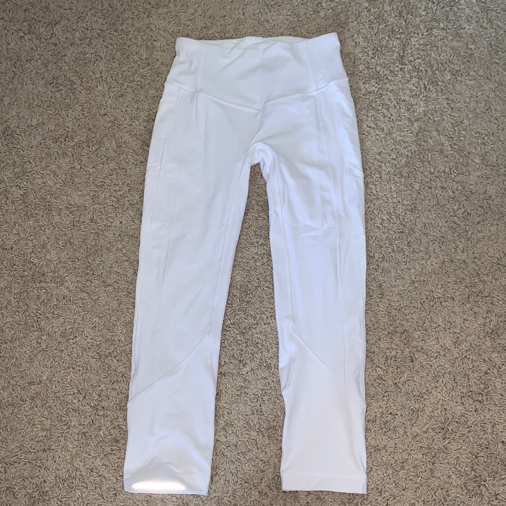 NEW LULULEMON Cropped Pants
